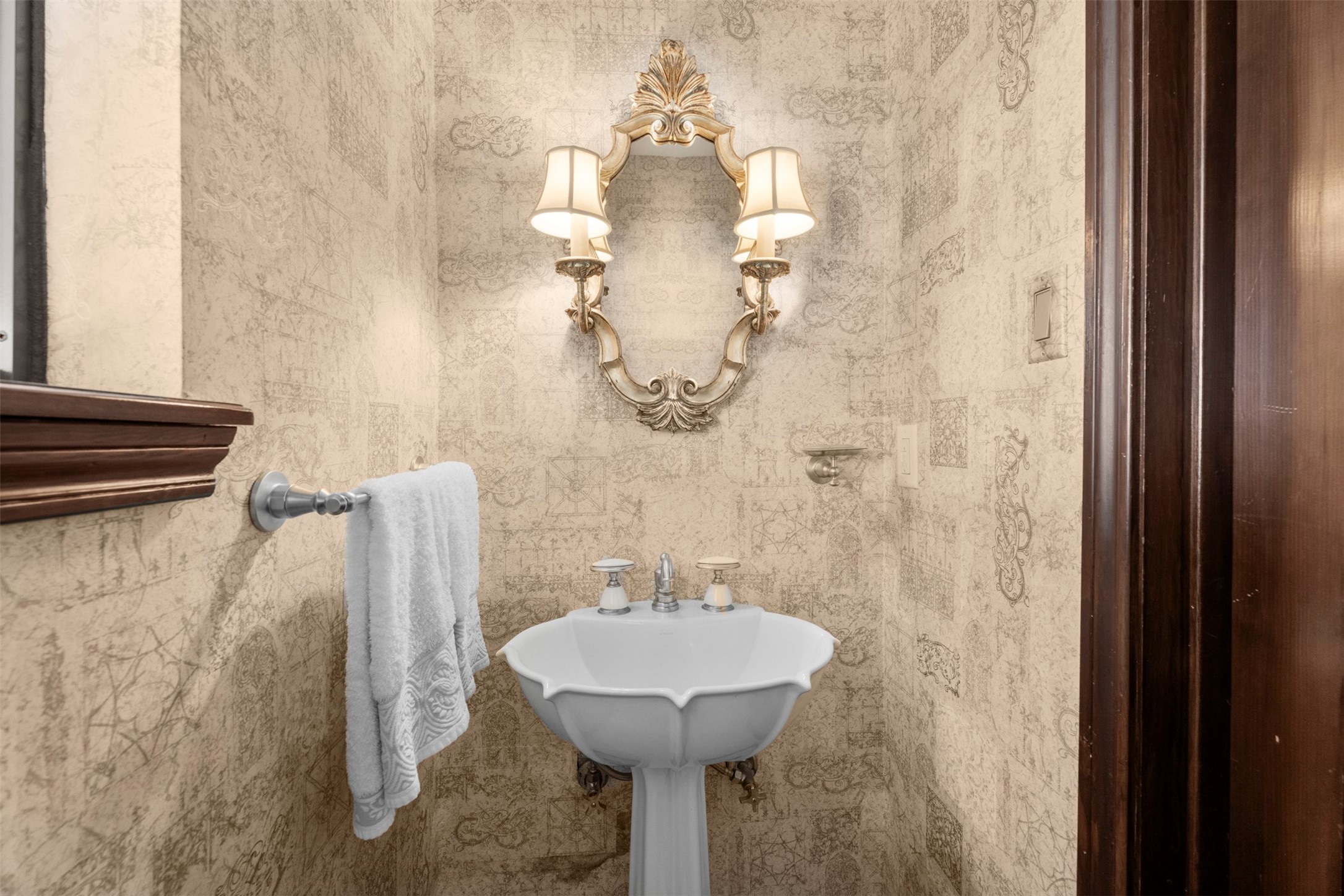 6106 Larkmount Drive Spring, TX 77389 - Photo 40 of 50 Beautiful vintage style guest bath downstairs.
