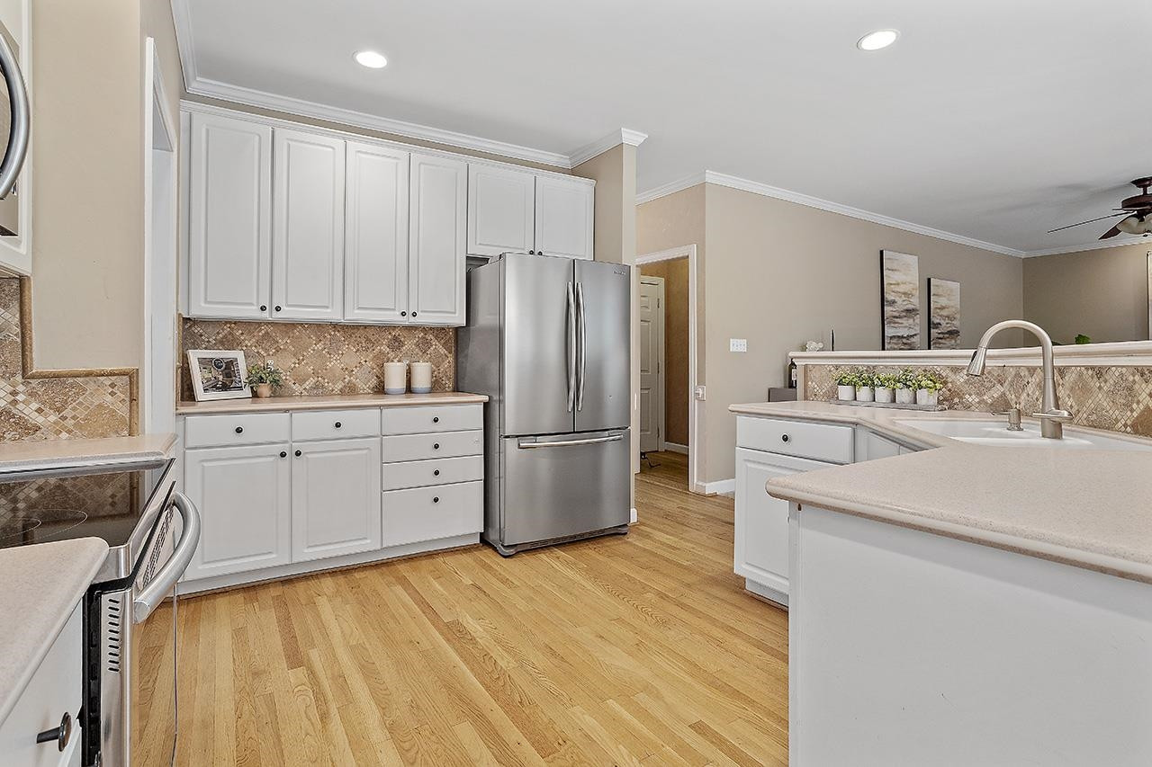 2433 Sunnystone Way Raleigh, NC 27613 - Photo 13 of 33 Photo 13