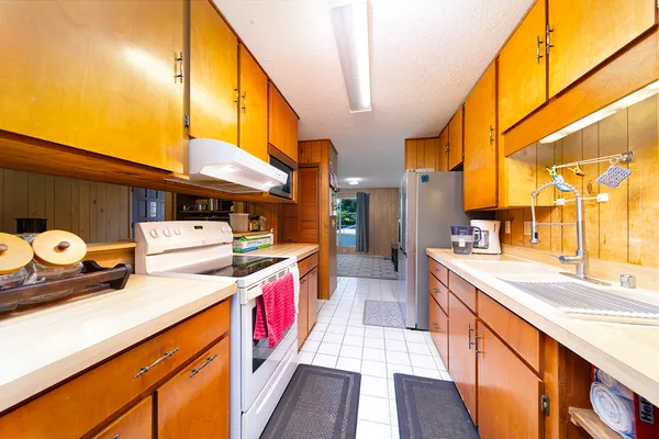 $699,000 | 1361 Kikaha Street, Hilo, HI 96720
