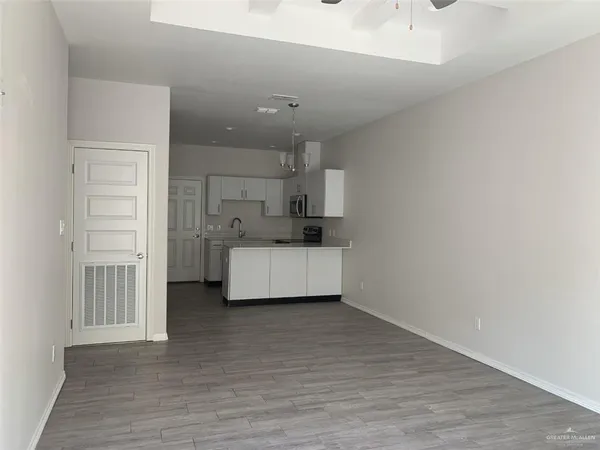 $950 | 416 Teague Avenue, Unit 2, Edinburg, TX 78539