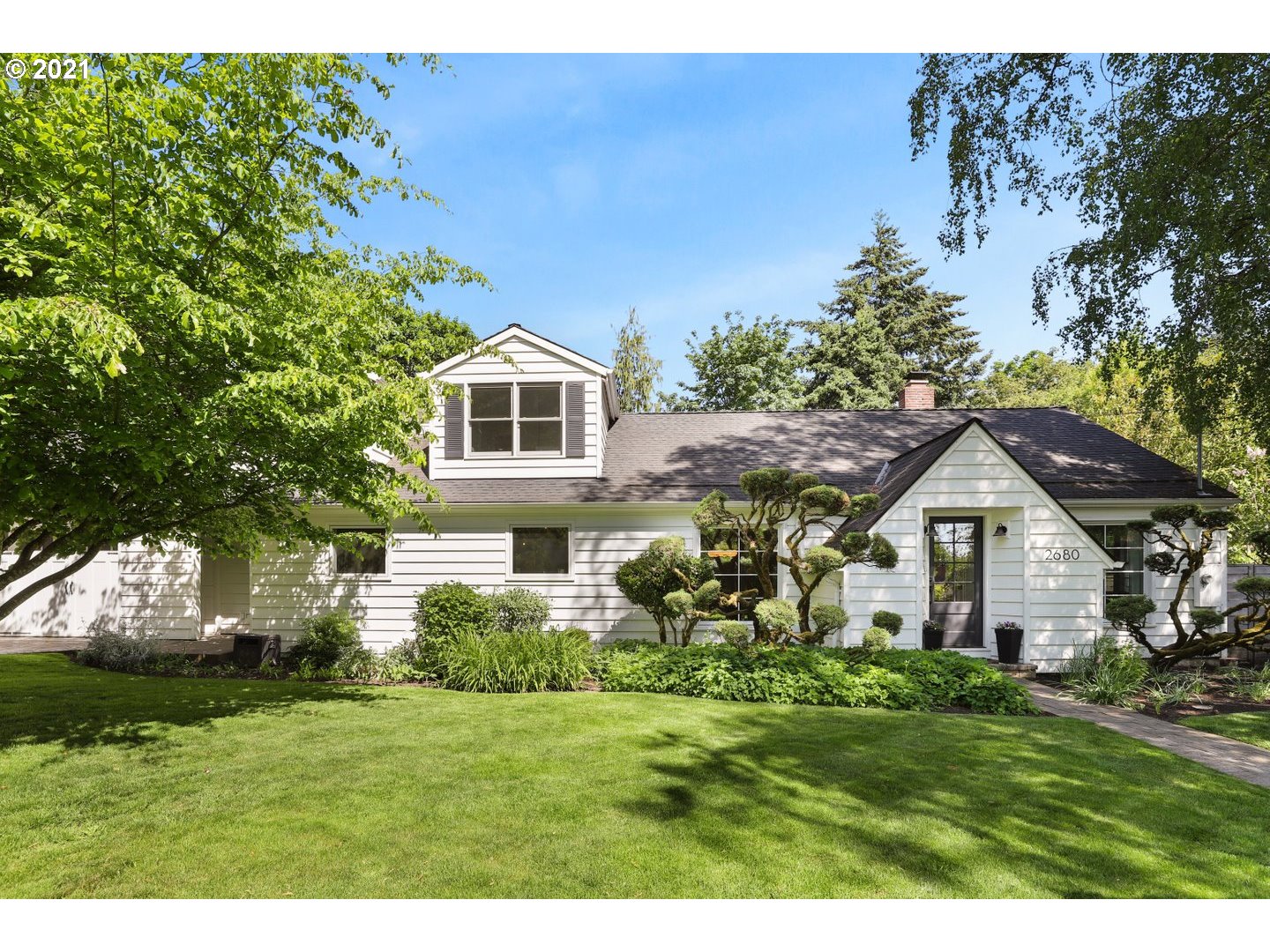 2680 Southwest Maple Lane Portland, OR 97225 - Photo 1 of 32 Gallery Image 1