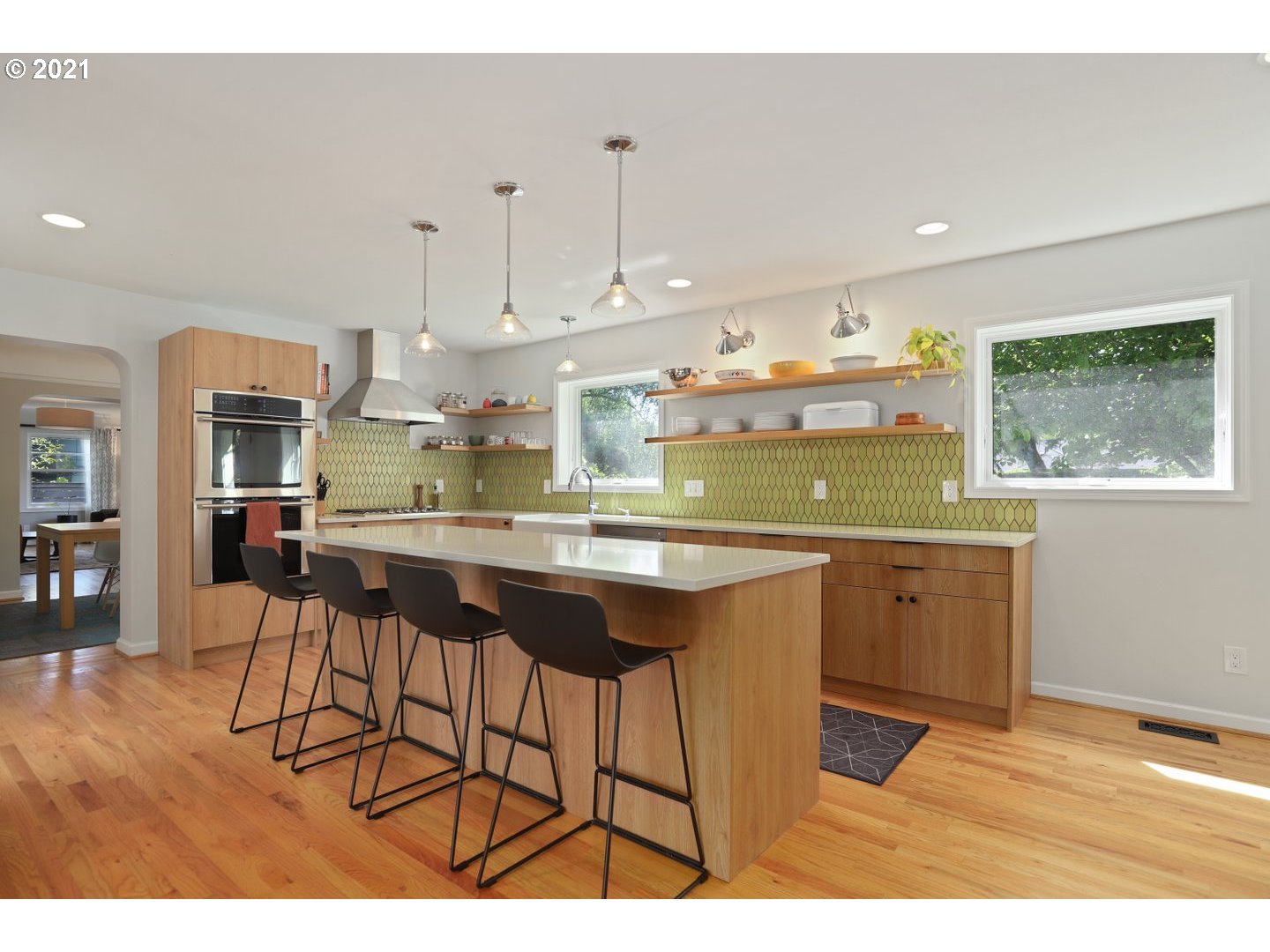 2680 Southwest Maple Lane Portland, OR 97225 - Photo 12 of 32 Gallery Image 12