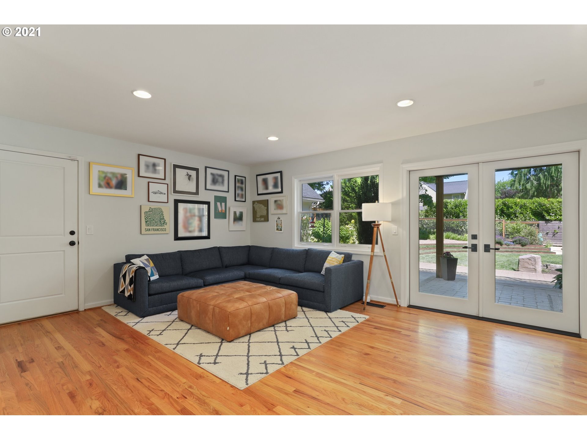 2680 Southwest Maple Lane Portland, OR 97225 - Photo 14 of 32 Gallery Image 14