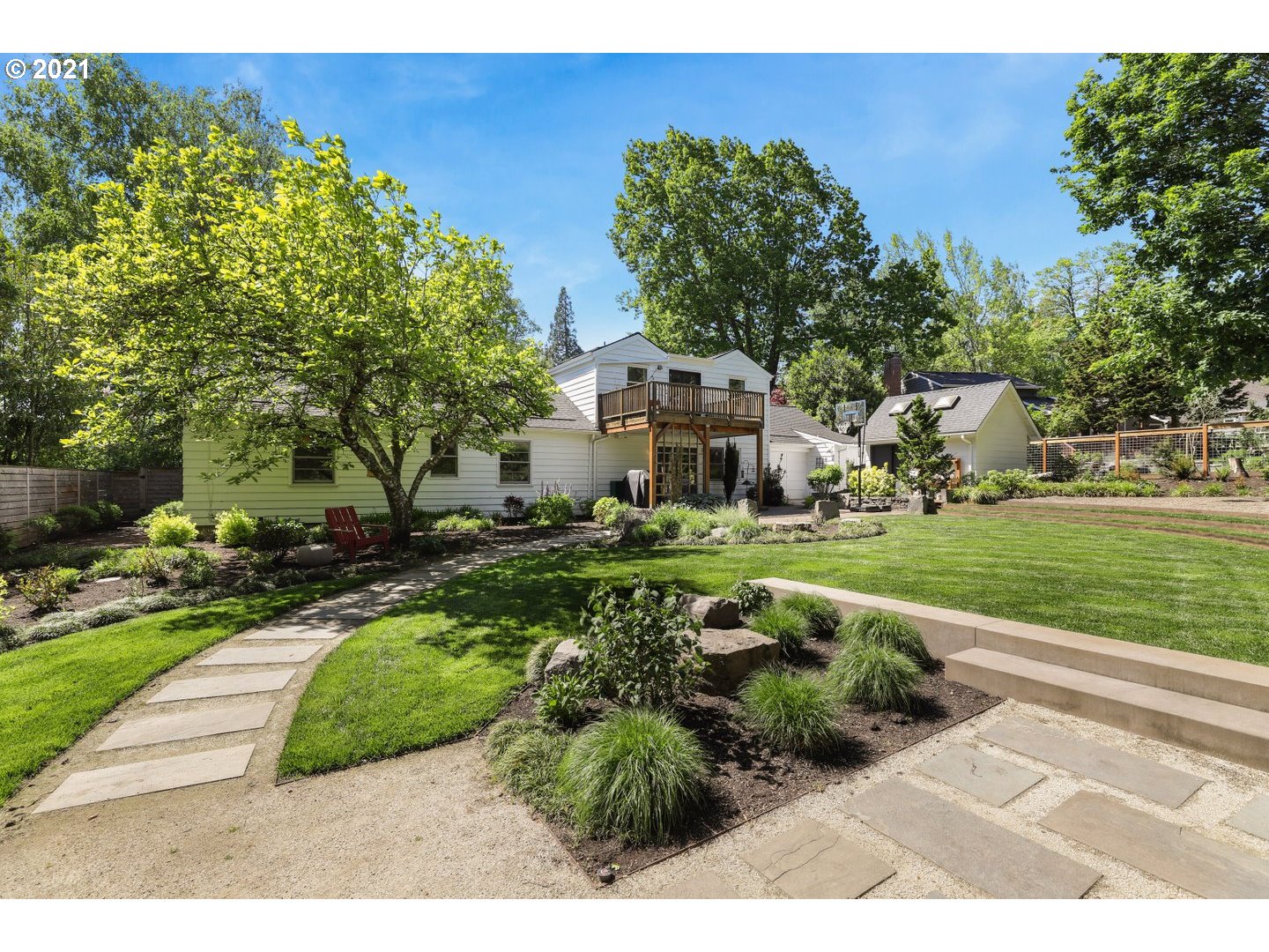 2680 Southwest Maple Lane Portland, OR 97225 - Photo 29 of 32 Gallery Image 29
