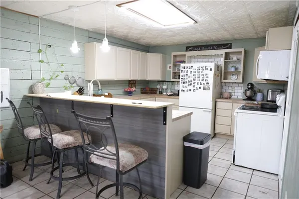 $179,000 | 34829 State Highway, Guilford, MO 64457