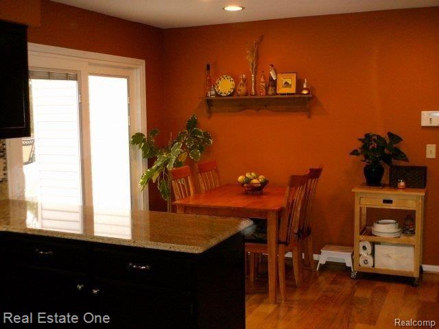 1541 Grandview Drive Rochester, MI 48306 - Photo 4 of 25 Eat In Kitchen Area