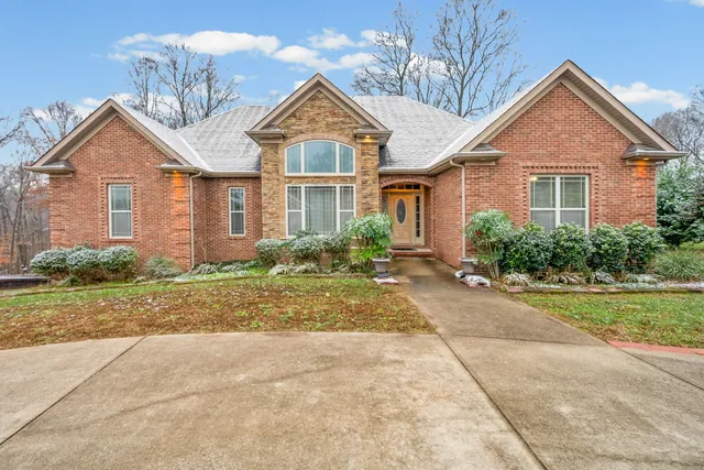 $699,500 | 208 Markie Drive, Clarksville, TN 37043