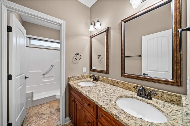 $699,500 | 208 Markie Drive, Clarksville, TN 37043