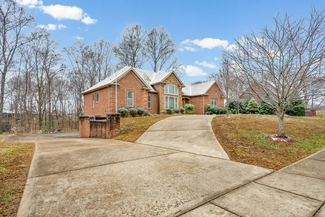 $699,500 | 208 Markie Drive, Clarksville, TN 37043