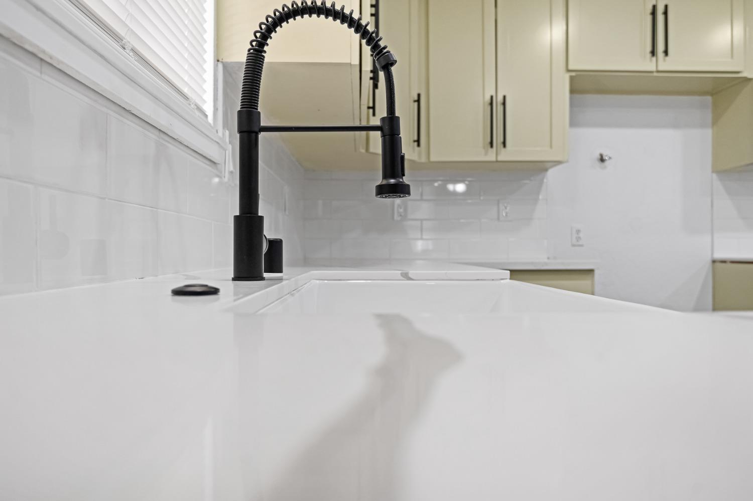 325 West Bush Street Lemoore, CA 93245 - Photo 15 of 55