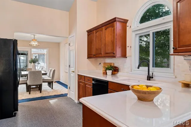 $450,000 | 102 Meramec Meadows Court, Fenton, MO 63026