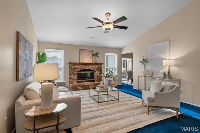 $450,000 | 102 Meramec Meadows Court, Fenton, MO 63026