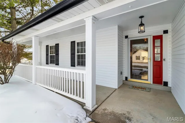 $450,000 | 102 Meramec Meadows Court, Fenton, MO 63026