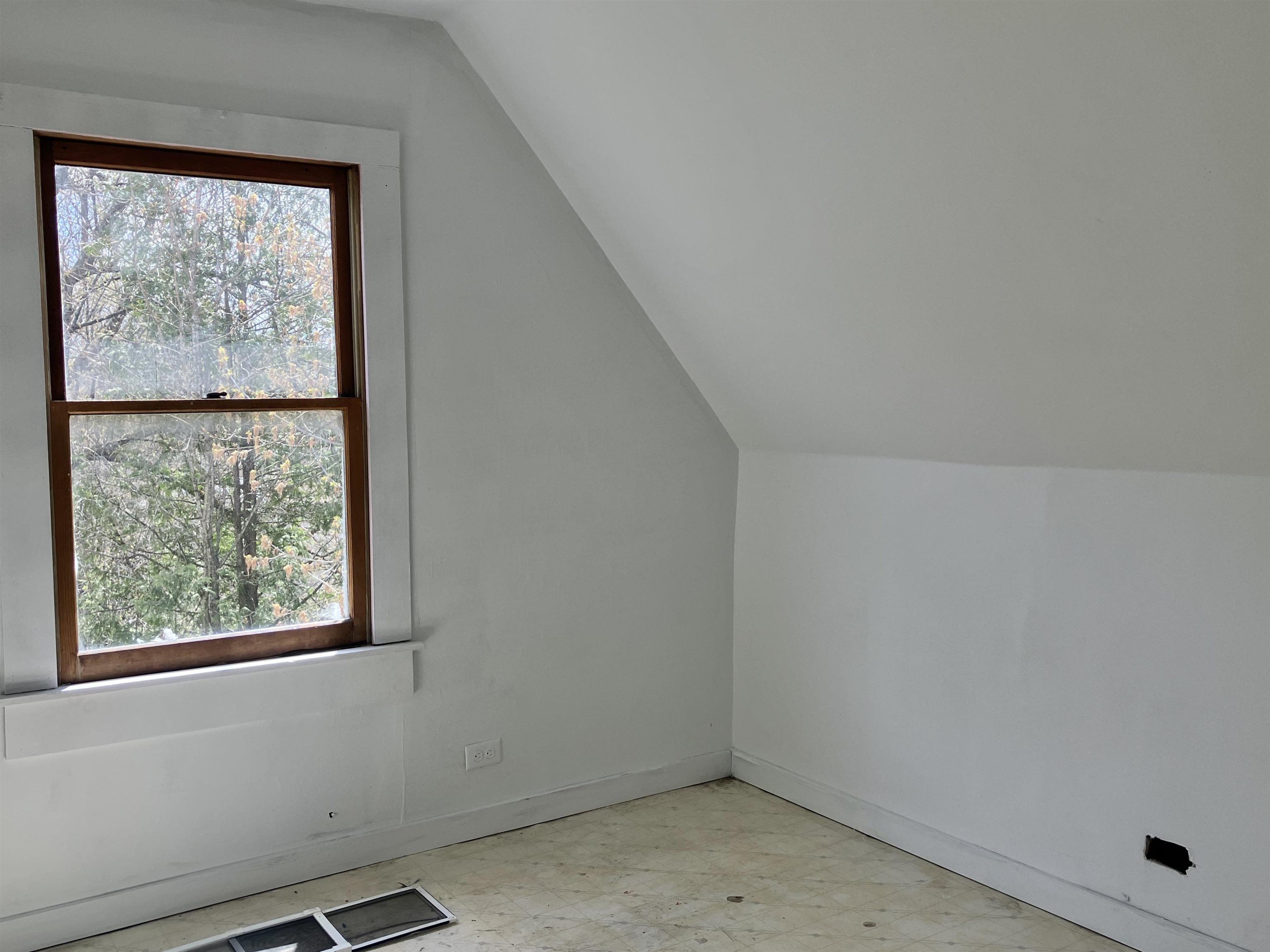 71 Woodbury Street Hardwick, VT 05843 - Photo 12 of 19