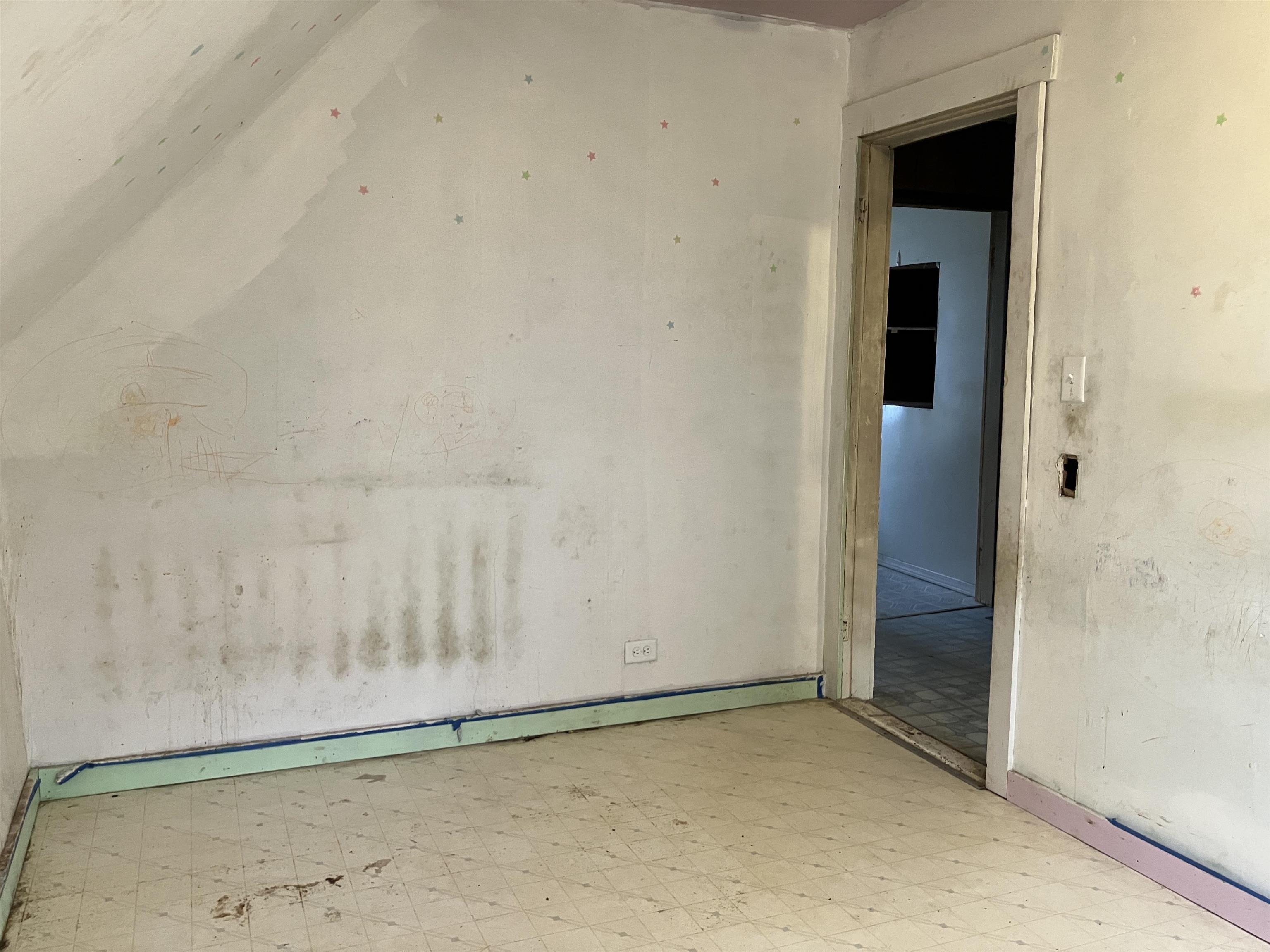 71 Woodbury Street Hardwick, VT 05843 - Photo 13 of 21