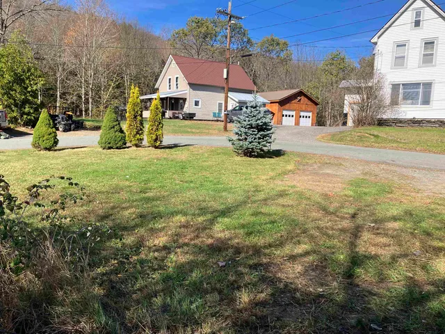 $109,900 | 71 Woodbury Street, Hardwick, VT 05843