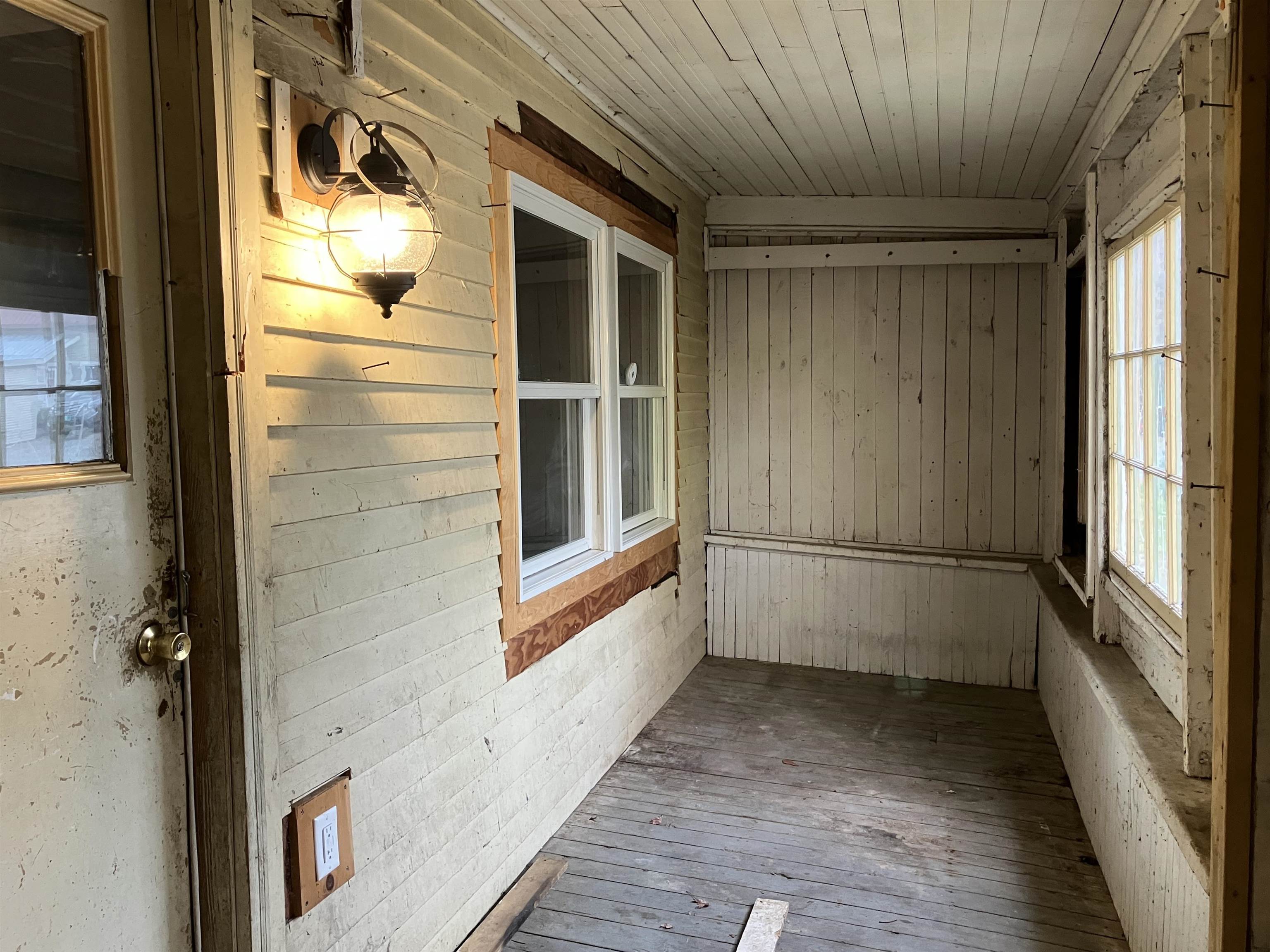 71 Woodbury Street Hardwick, VT 05843 - Photo 3 of 21