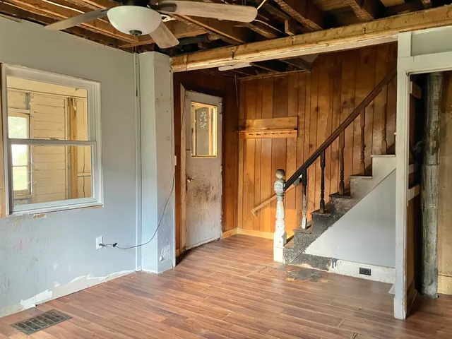 $109,900 | 71 Woodbury Street, Hardwick, VT 05843