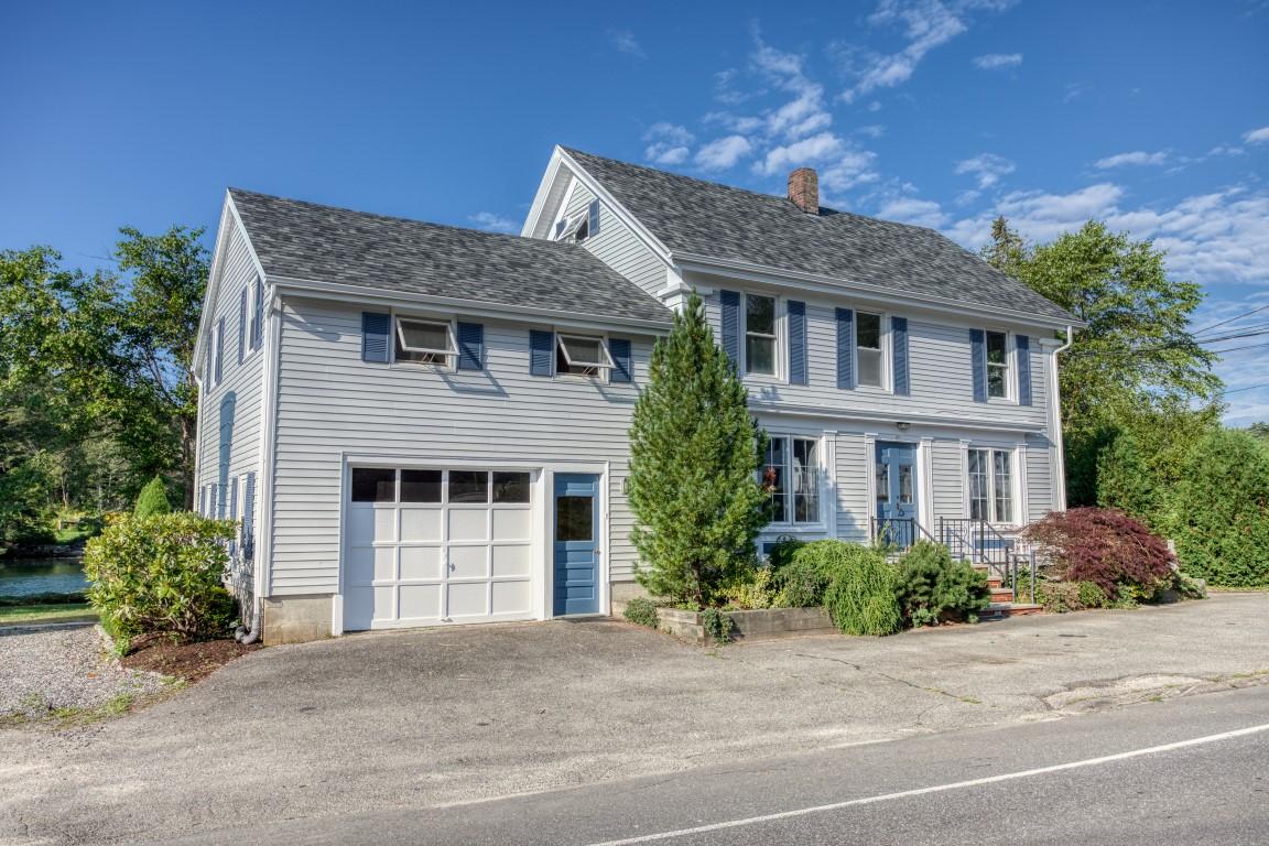 211 Ocean Point Road East Boothbay, ME 04544 - Photo 4 of 23 4