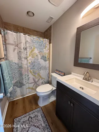 $2,250 | 7019 Sound Drive, Unit SOUTH, Emerald Isle, NC 28594