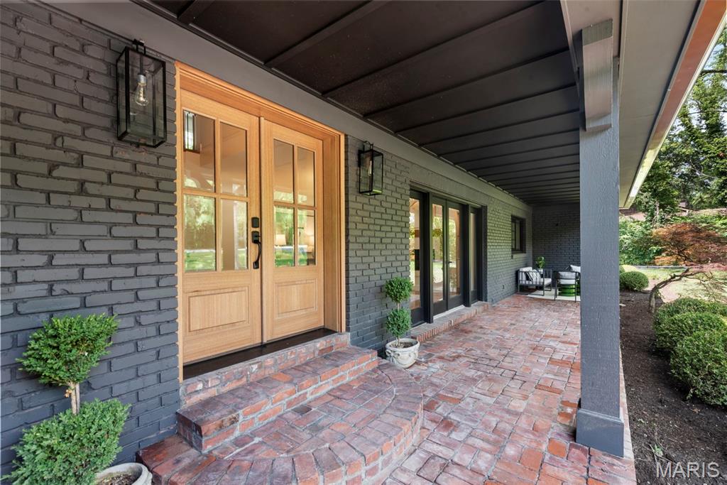 9 Sumac Lane St. Louis, MO 63124 - Photo 5 of 53