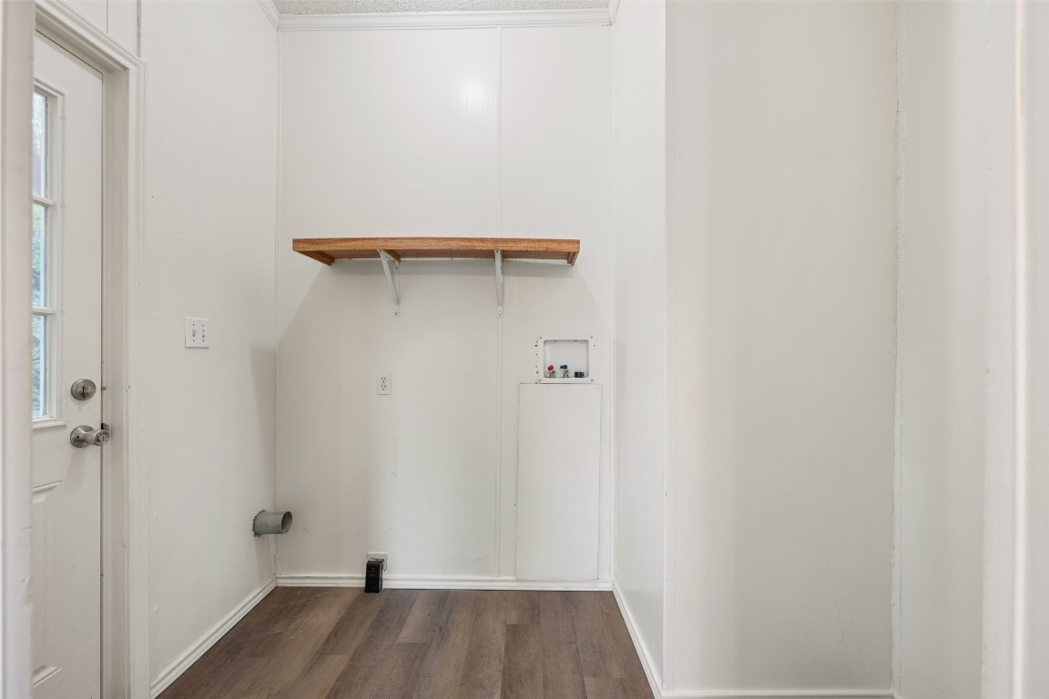 635 West Dittmar Road Austin, TX 78748 - Photo 17 of 32 a view of a room with wooden floor