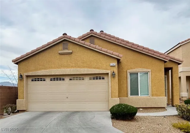 $1,950 | 5343 Rapunzel Court, Las Vegas, NV 89113