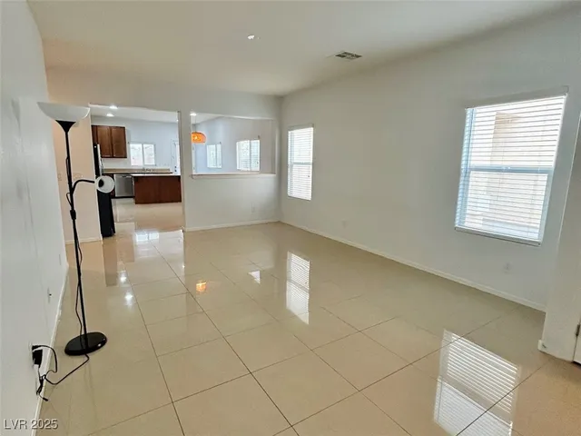 $1,950 | 5343 Rapunzel Court, Las Vegas, NV 89113