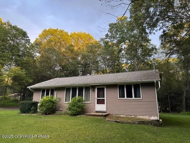 $1,800 | 184 Oak Lane, Cresco, PA 18326