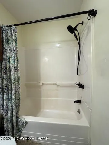 $1,800 | 184 Oak Lane, Cresco, PA 18326