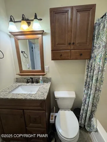 $1,800 | 184 Oak Lane, Cresco, PA 18326