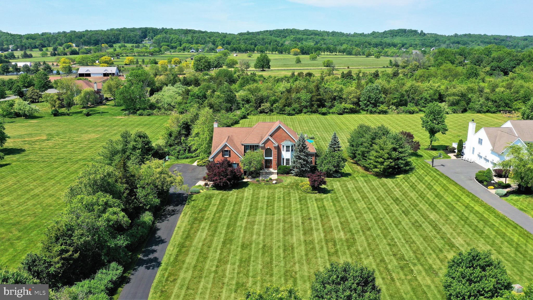 8 Hunters Ridge Drive Pennington, NJ 08534 - Photo 2 of 63