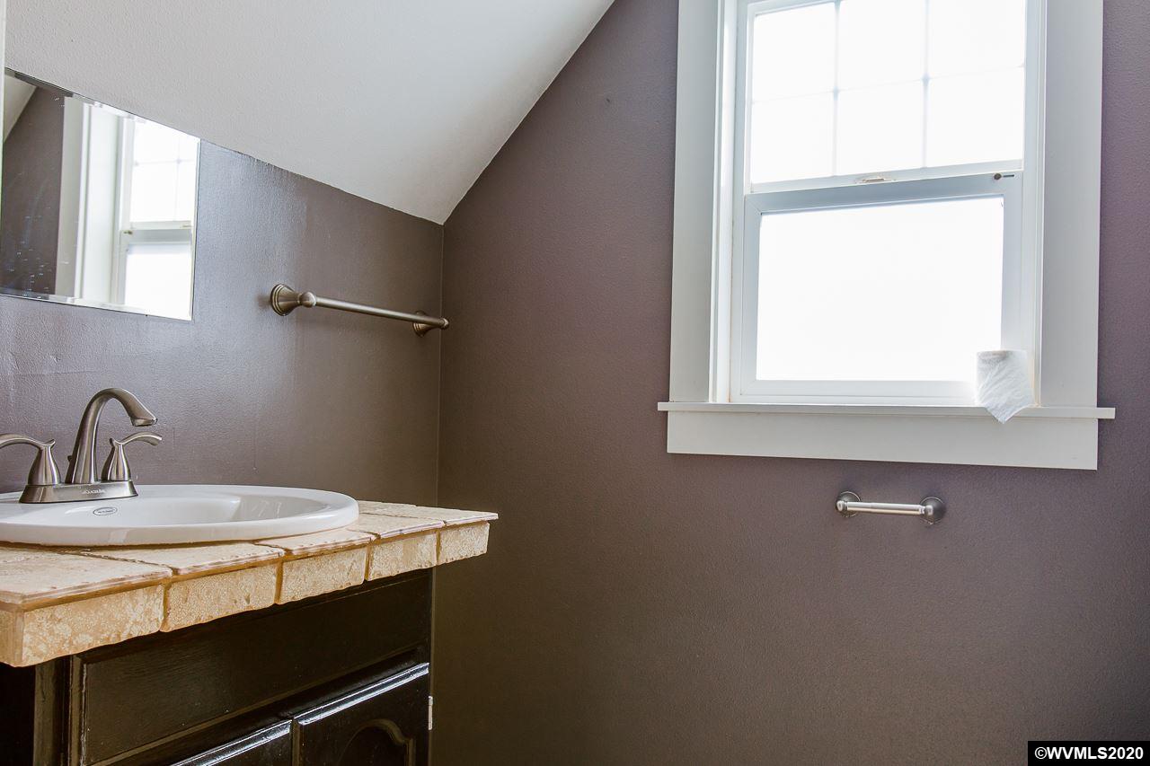 840 Southwest Maple Street Albany, OR 97321 - Photo 19 of 29 Gallery Image 19