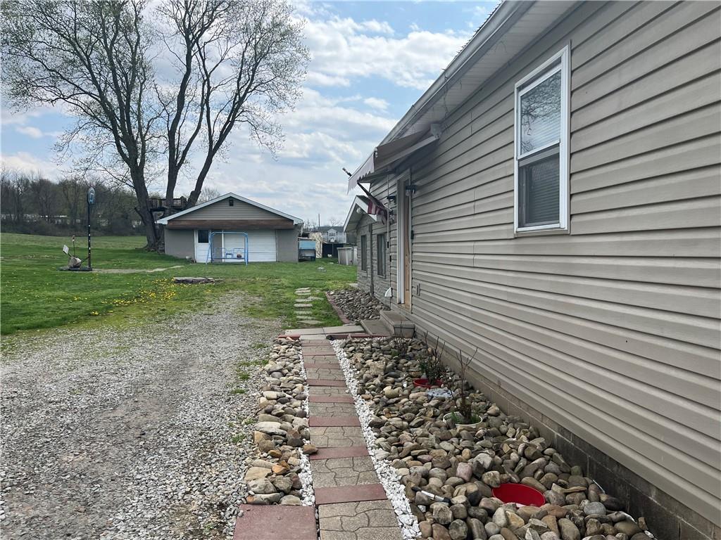 512 Dexter Road Scottdale, PA 15683 - Photo 3 of 20 Gallery Image 3