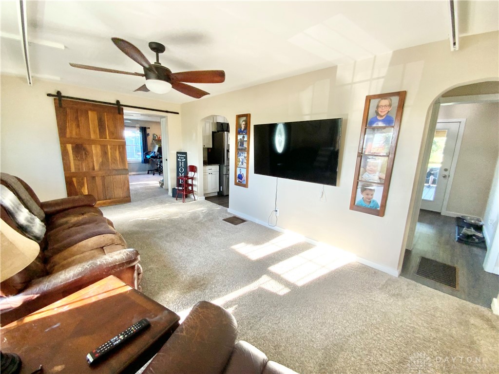 10221 South State Line Road Union City, IN 45390 - Photo 4 of 54