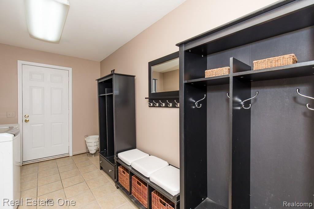 2425 Rancroft Beat Rochester Hills, MI 48306 - Photo 30 of 32