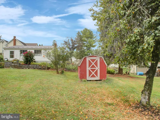 $250,000 | 111 West Main Street, Fayetteville, PA 17222