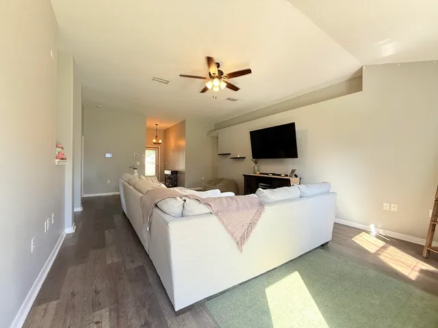 $2,600 | 2628 Andorra Street, Navarre, FL 32566