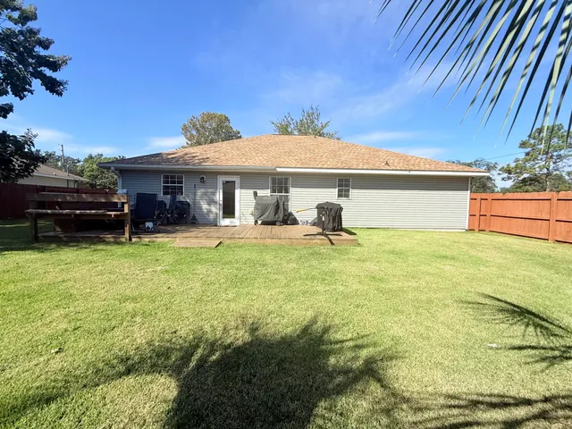 $2,600 | 2628 Andorra Street, Navarre, FL 32566