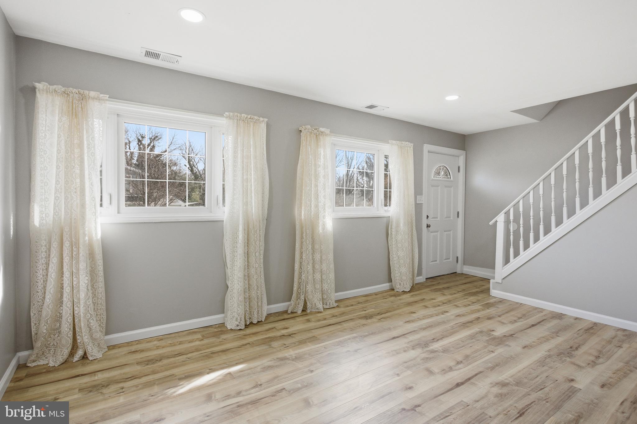 1011 Montgomery Road Wilmington, DE 19805 - Photo 2 of 19