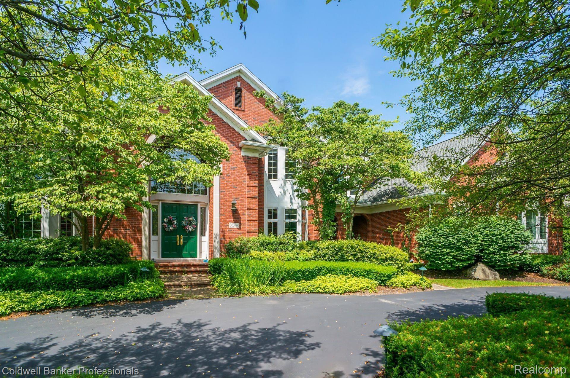 3564 Walnut Brook Drive Rochester, MI 48309 - Photo 2 of 47 1.jpg