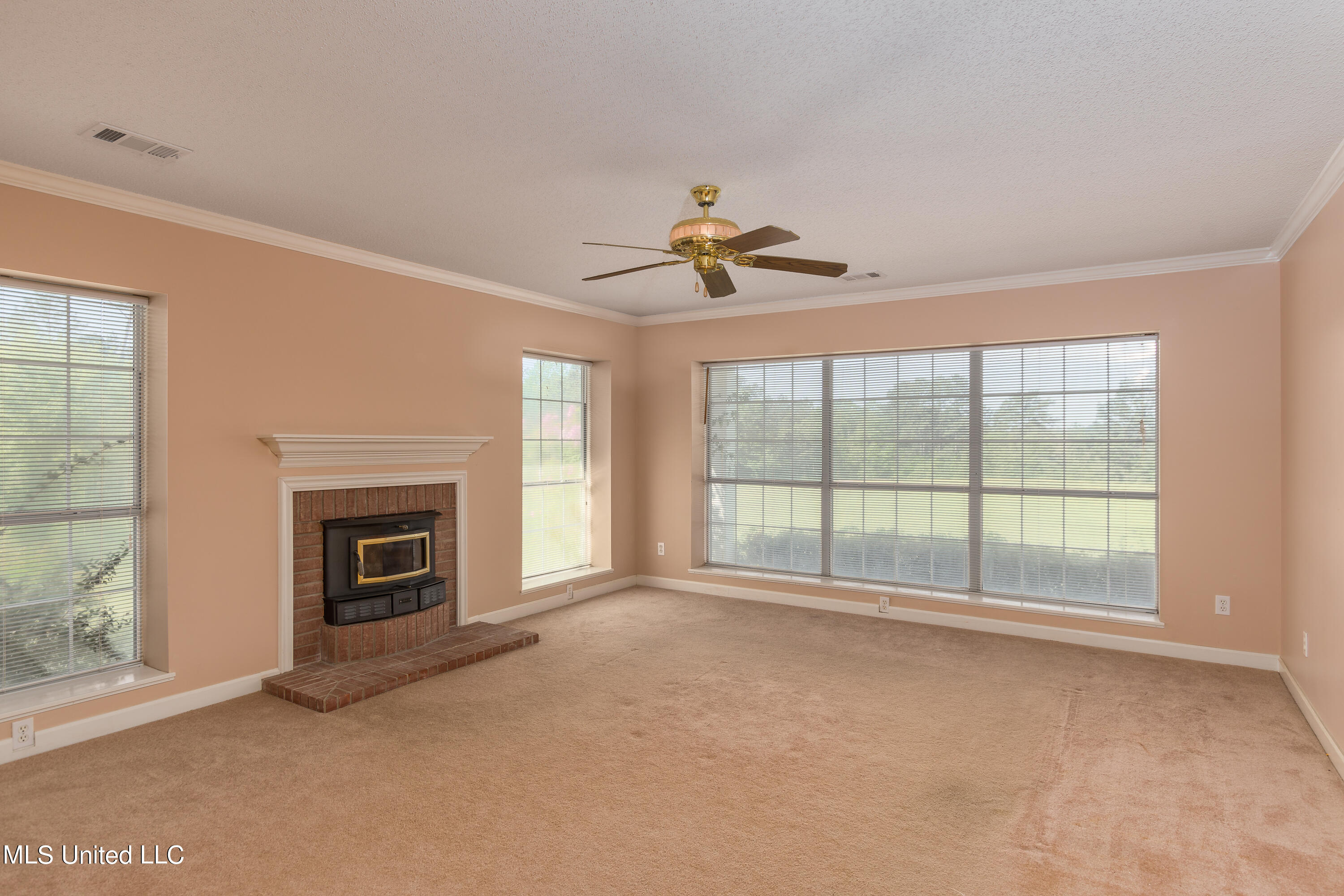 94 Hoadley Road Poplarville, MS 39470 - Photo 11 of 27 Holliday_94-Hoadley-High-Res-2