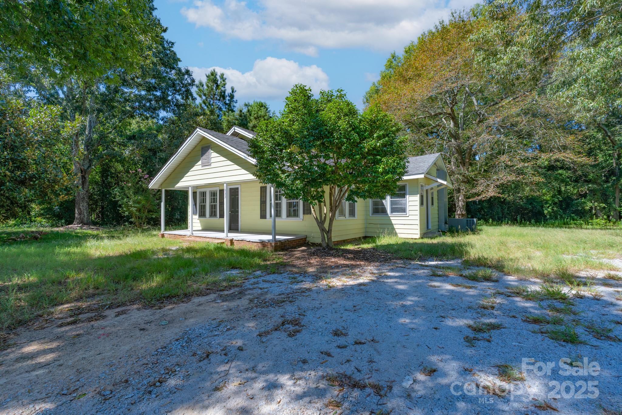 1933 North Rocky River Road Lancaster, SC 29720 - Photo 4 of 37