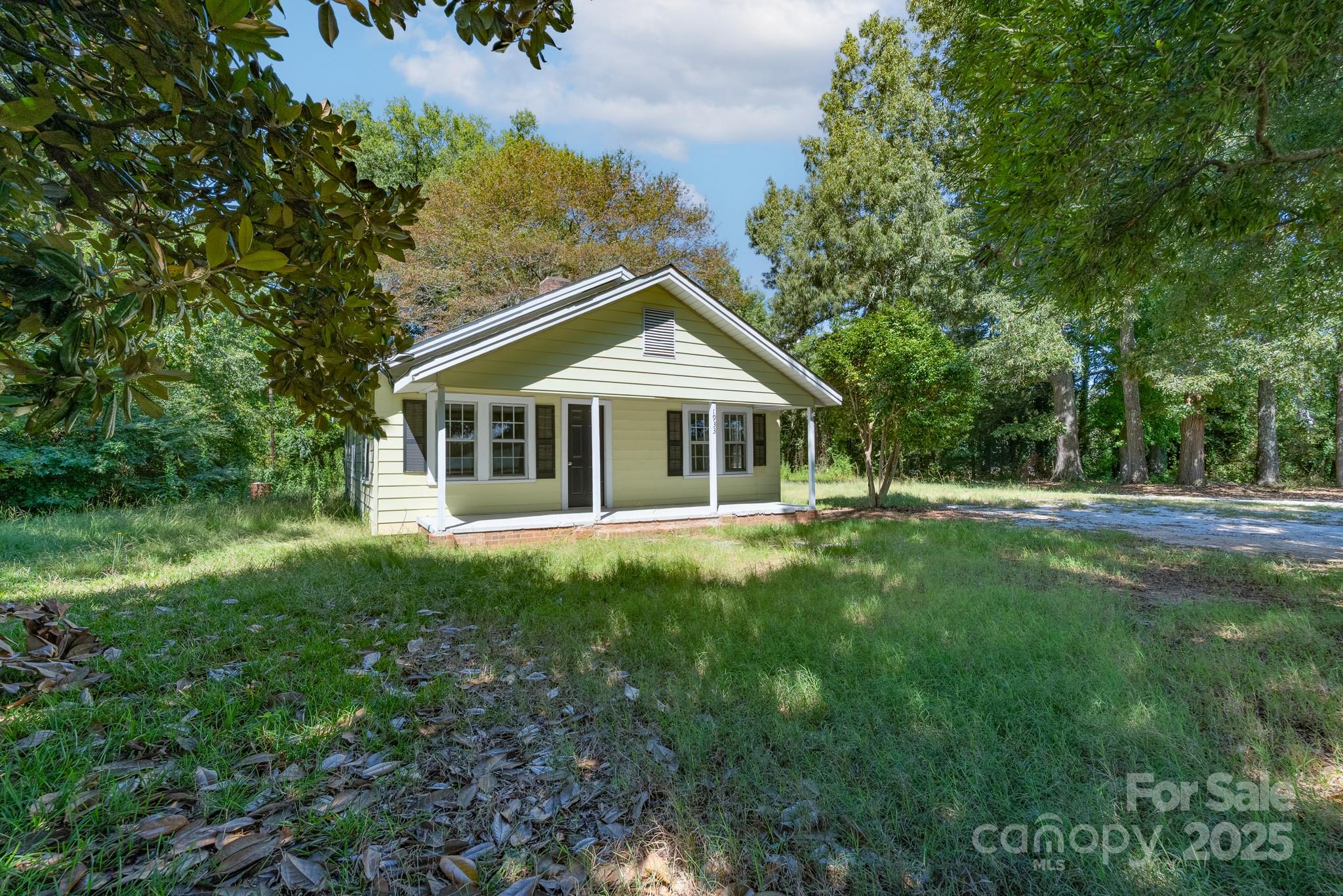 1933 North Rocky River Road Lancaster, SC 29720 - Photo 5 of 37