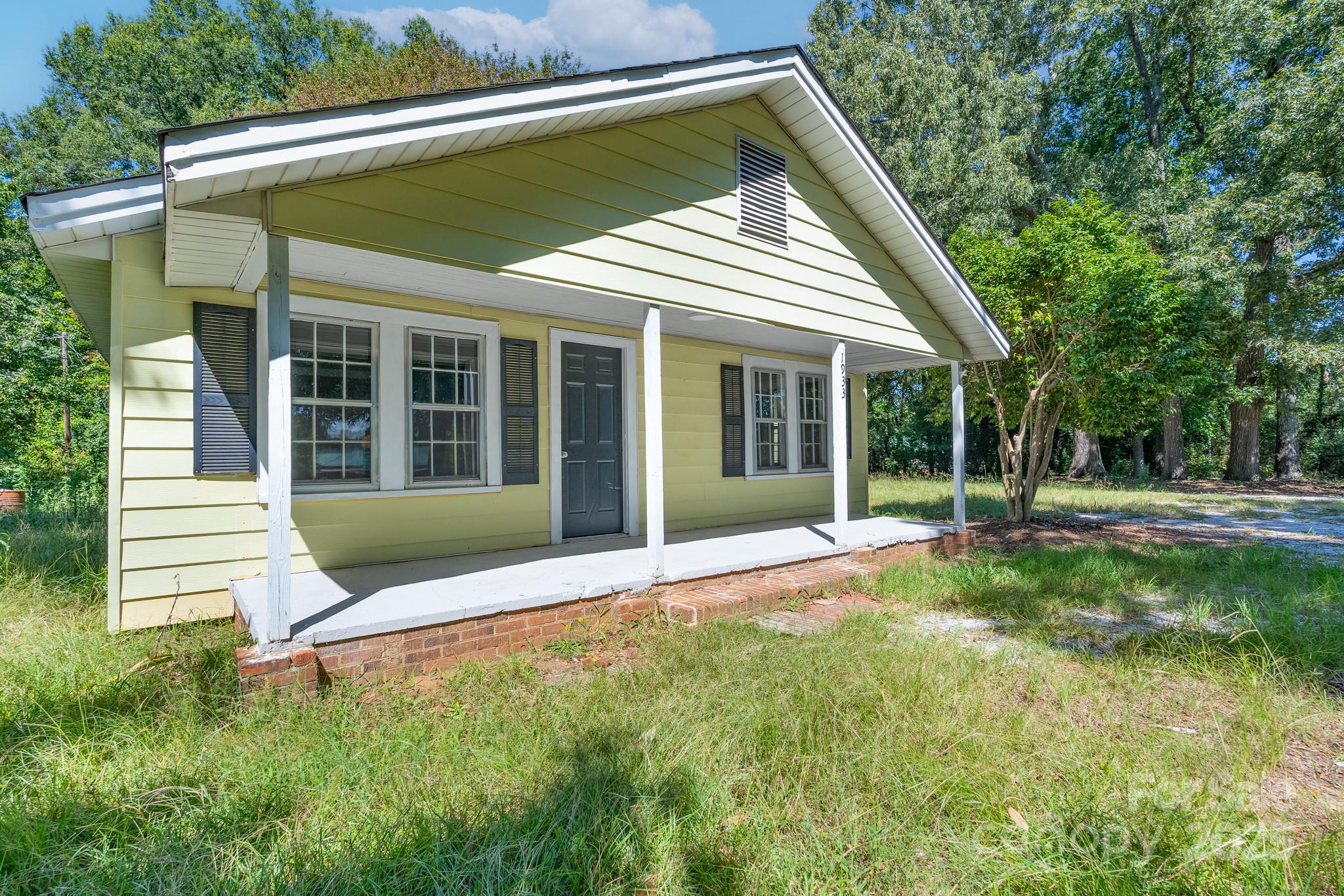 1933 North Rocky River Road Lancaster, SC 29720 - Photo 7 of 37