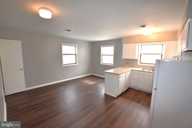 $1,200 | 13 Southeast 2nd Street, Unit B, Milford, DE 19963