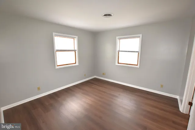 $1,200 | 13 Southeast 2nd Street, Unit B, Milford, DE 19963