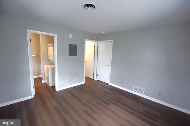 $1,200 | 13 Southeast 2nd Street, Unit B, Milford, DE 19963