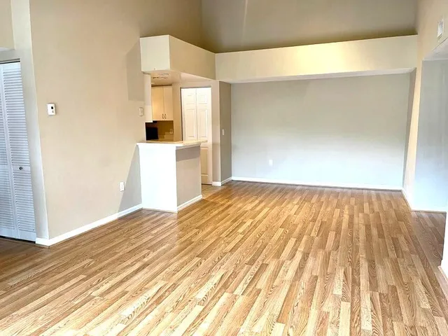 $2,300 | 4167 Haverhill Road, Unit 1111, West Palm Beach, FL 33417