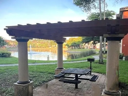 $2,300 | 4167 Haverhill Road, Unit 1111, West Palm Beach, FL 33417